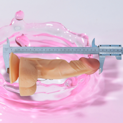 Dương vật giả có đế gắn tường Lovetoy 9 inch