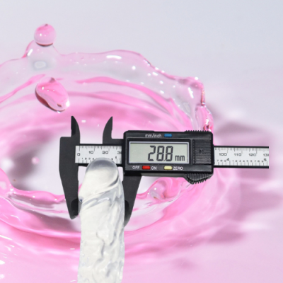 Dương vật giả gắn tường trong suốt