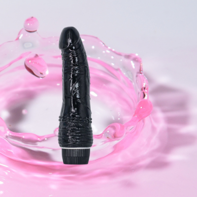 Dương vật giả silicon cong Shaki Sweet giá rẻ
